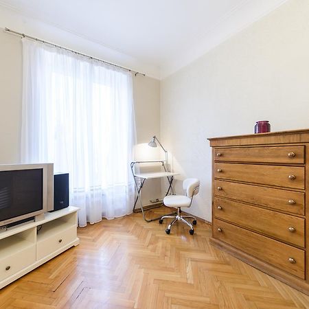 Apartment Near Olympic Stadium Kiev Buitenkant foto