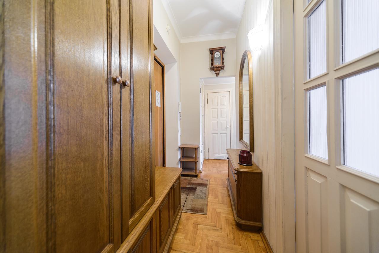 Apartment Near Olympic Stadium Kiev Buitenkant foto