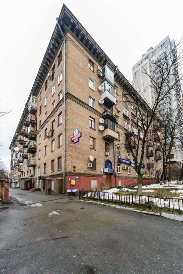 Apartment Near Olympic Stadium Kiev Buitenkant foto